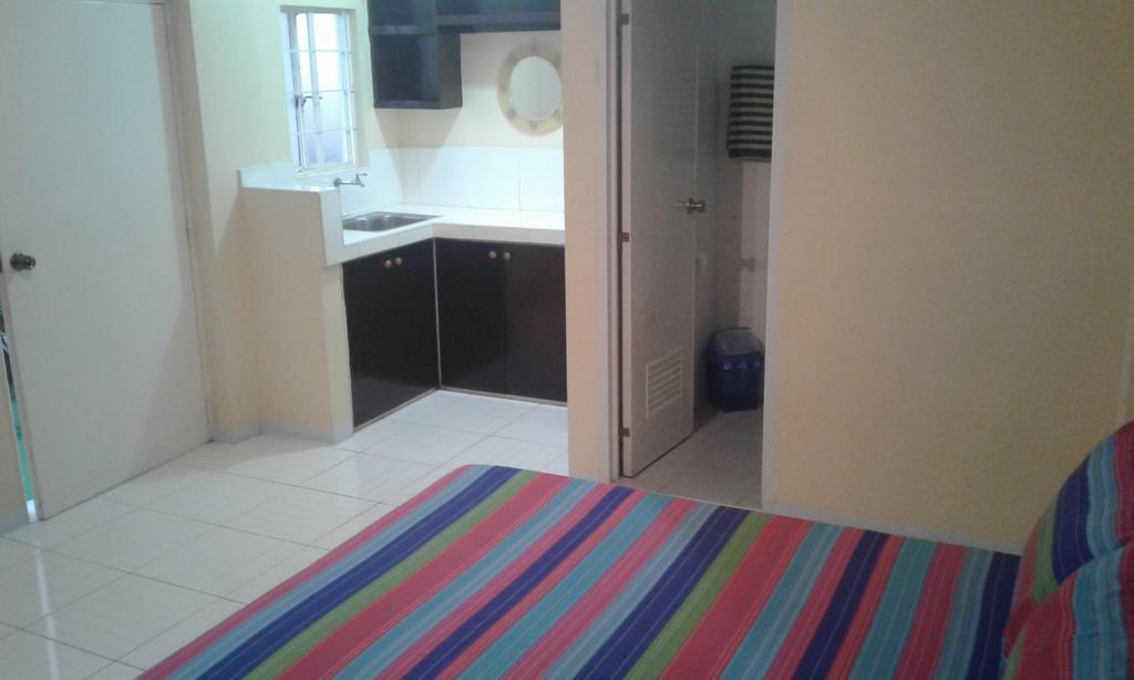 Christopher B&B And Apartments (Adults Only) Paranaque City Luaran gambar