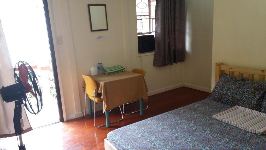 Christopher B&B And Apartments (Adults Only) Paranaque City Luaran gambar
